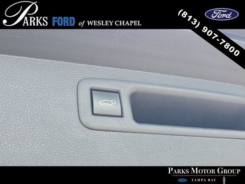 Used 2022 Toyota Highlander XLE FWD image 9