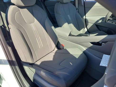 New 2026 Hyundai Elantra Sport image 18