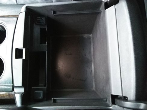 Used 2015 Chevrolet Tahoe LT w/ Luxury Package image 19