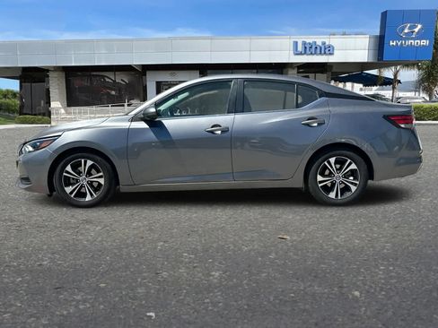 Used 2022 Nissan Sentra SV FWD image 6