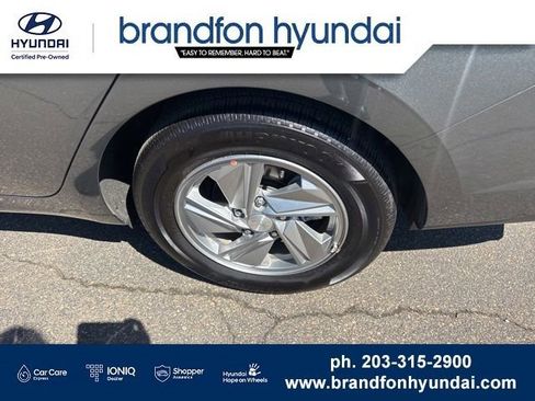 Certified 2026 Hyundai Elantra SE w/ Cargo Package FWD image 31