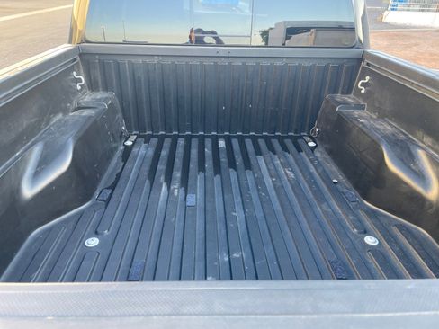 Used 2019 Toyota Tacoma SR5 RWD image 16