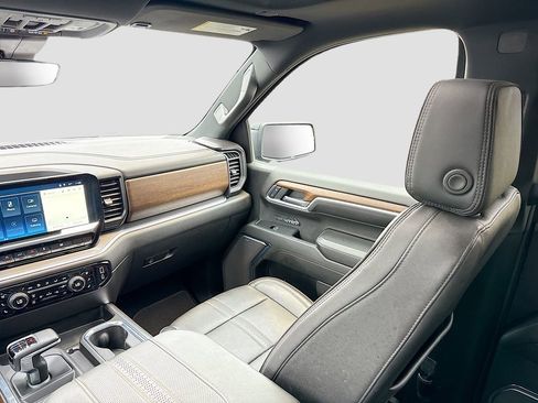 Used 2024 Chevrolet Silverado 1500 High Country w/ Midnight Edition image 25