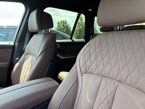 Certified 2026 BMW X5 xDrive40i w/ M Sport Package image 17