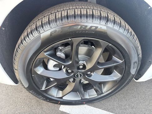 New 2026 Chrysler Pacifica Limited image 34