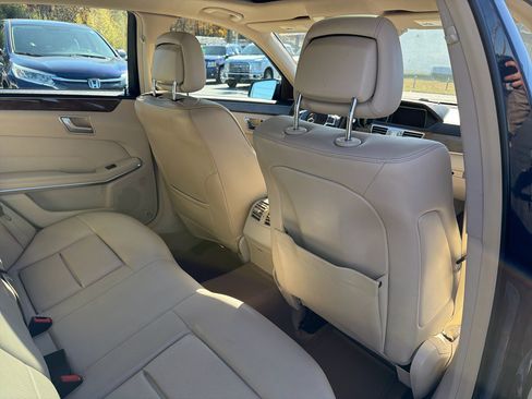 Used 2014 Mercedes-Benz E 350 4MATIC Sedan image 13
