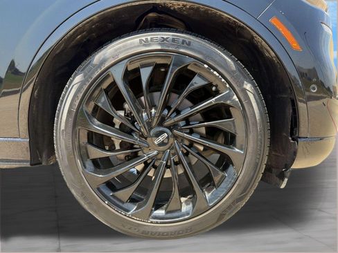 Used 2022 Lincoln Aviator Reserve w/ Equipment Group 201A RWD image 12