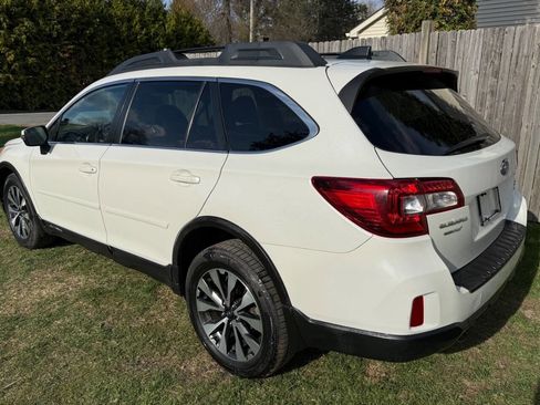Used 2016 Subaru Outback 3.6R Limited image 7