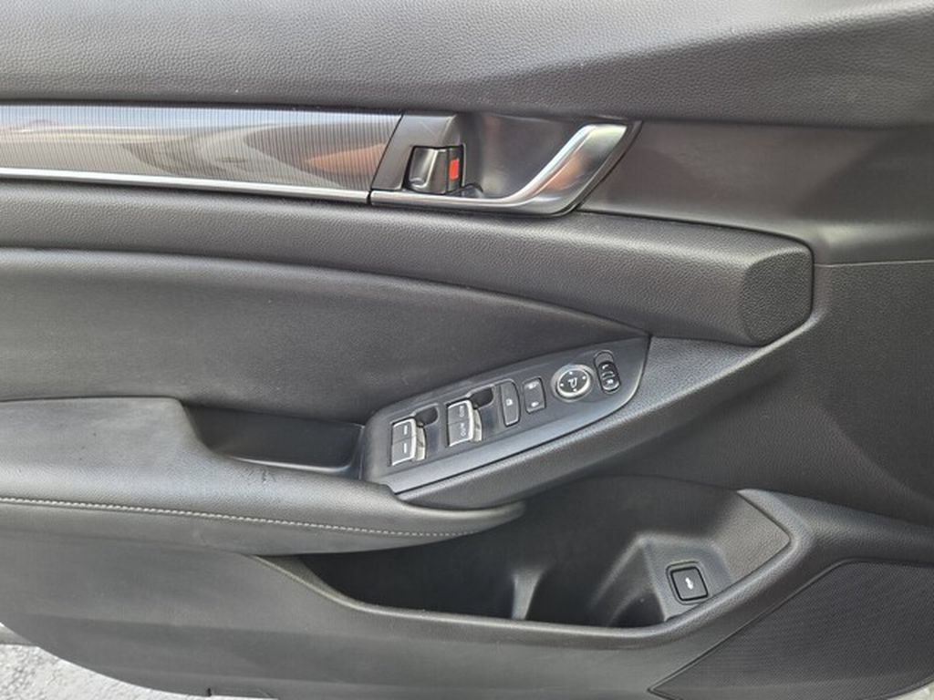 Used 2019 Honda Accord Sport image 27