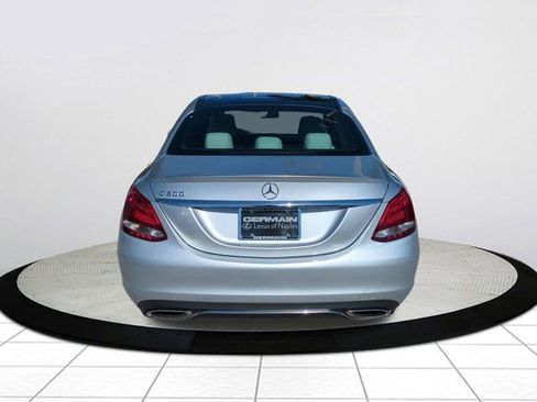 Used 2018 Mercedes-Benz C 300 Sedan image 4