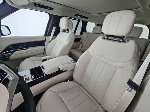 Used 2026 Land Rover Range Rover SE AWD/4WD image 21