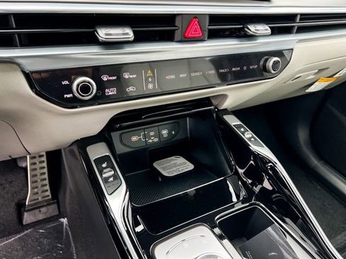 New 2026 Kia Sorento SX Prestige image 18