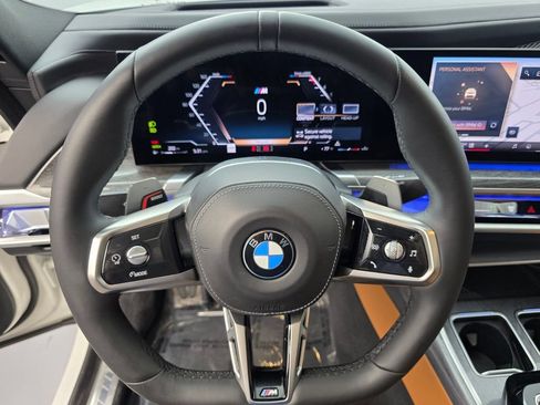 Used 2023 BMW 740i w/ Parking Assistance Package RWD image 19