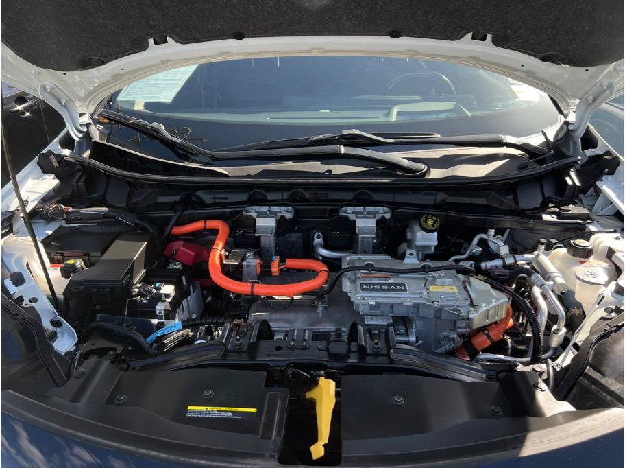 Used 2024 Nissan Ariya FWD image 8