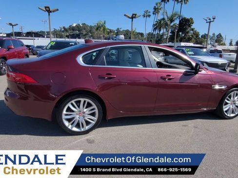 Used 2017 Jaguar XF Prestige image 9