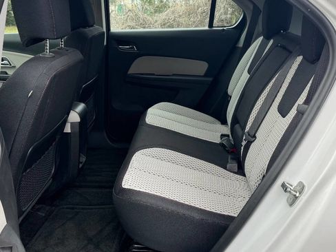 Used 2015 Chevrolet Equinox LS image 12