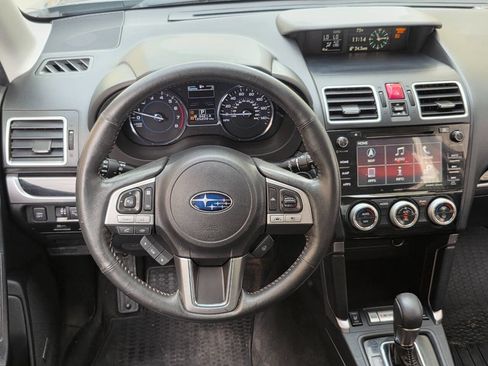 Used 2018 Subaru Forester 2.5i Touring w/ Popular Package #3B image 10