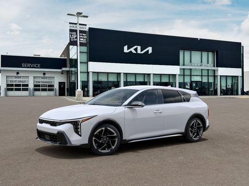 New 2026 Kia K4 GT-Line image 3