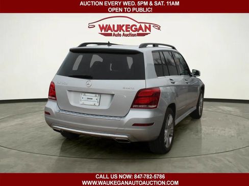 Used 2013 Mercedes-Benz GLK 350 4MATIC image 3