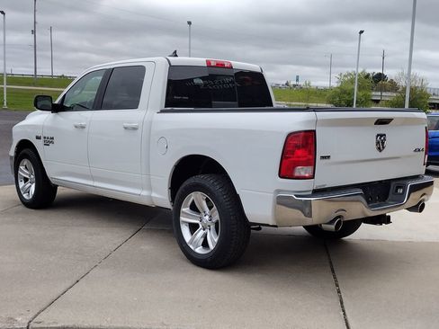 Used 2019 RAM 1500 Classic SLT w/ SLT Plus D←cor Group AWD/4WD image 15