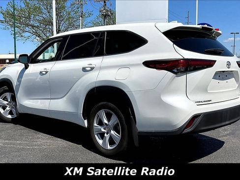 Used 2020 Toyota Highlander L image 3