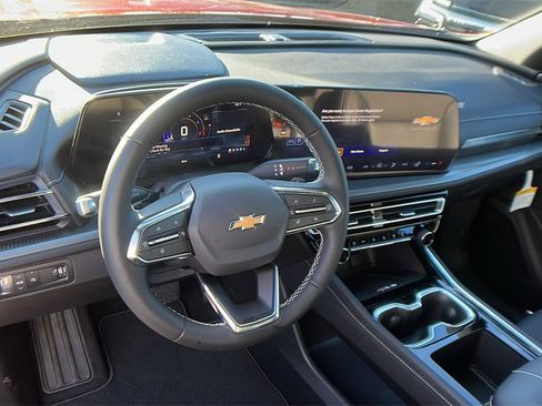 New 2026 Chevrolet Traverse LT image 19