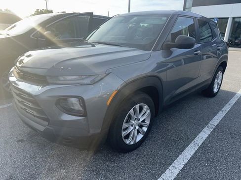 Used 2021 Chevrolet TrailBlazer LS image 1