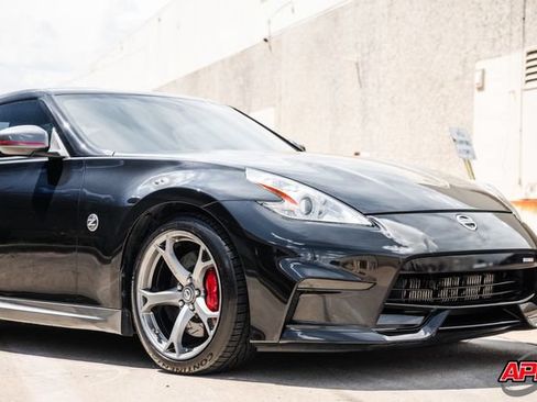 Used 2014 Nissan 370Z NISMO w/ Bose Package RWD image 46