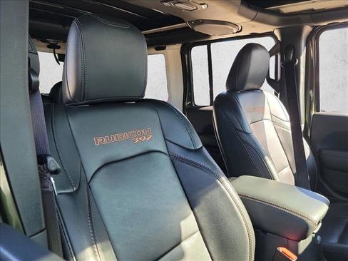 Used 2022 Jeep Wrangler Unlimited Rubicon w/ Trailer Tow Package image 16