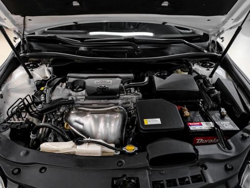 Used 2015 Toyota Camry SE FWD image 44