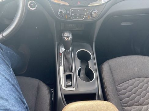 Used 2020 Chevrolet Equinox LT image 34