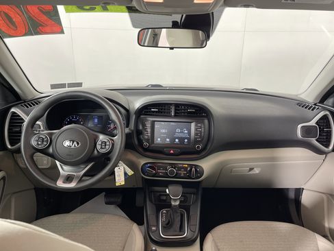 Used 2020 Kia Soul S image 13
