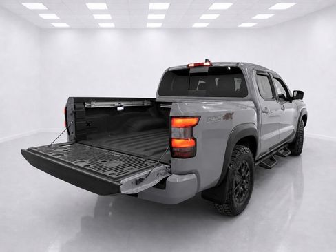 Used 2023 Nissan Frontier PRO-4X w/ Pro-4X Premium Package AWD/4WD image 14