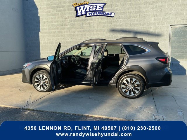 Used 2024 Subaru Outback Limited AWD/4WD image 11