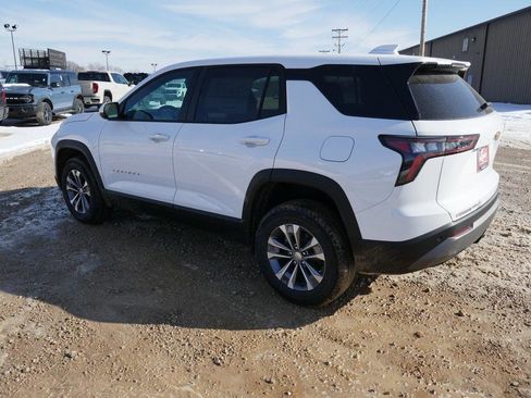 New 2026 Chevrolet Equinox LT image 6