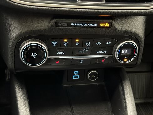 Used 2020 Ford Escape SEL image 23