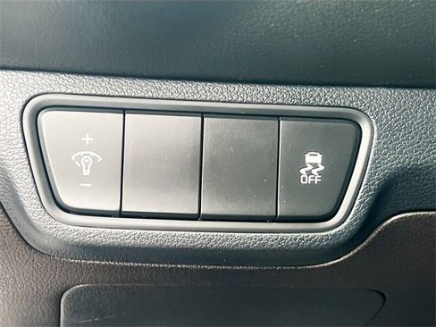 Used 2022 Kia Forte LXS image 10