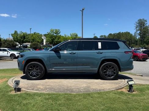 New 2026 Jeep Grand Cherokee L Summit AWD/4WD image 4