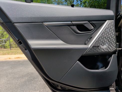 Certified 2024 BMW 540i xDrive w/ Executive Package image 39