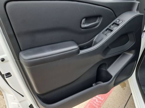 Used 2025 Nissan Frontier S RWD image 20