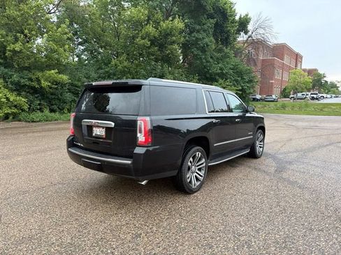Used 2018 GMC Yukon XL Denali w/ Open Road Package AWD/4WD image 25