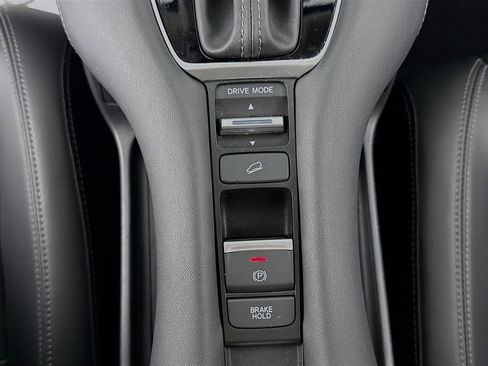 Used 2024 Honda HR-V EX-L image 25