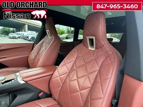 Used 2023 BMW iX xDrive50 w/ Premium Package AWD/4WD image 13