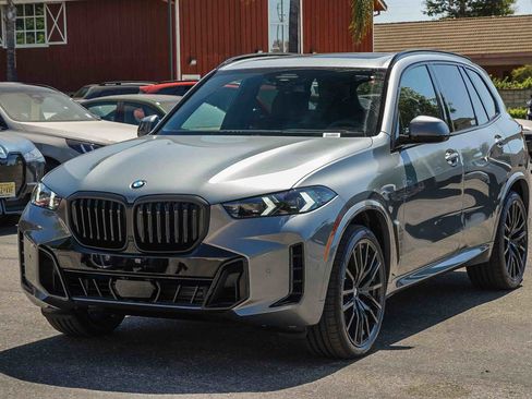 New 2026 BMW X5 sDrive40i w/ M Sport Package image 3
