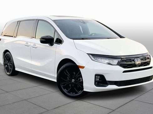 Used 2025 Honda Odyssey Sport-L image 2
