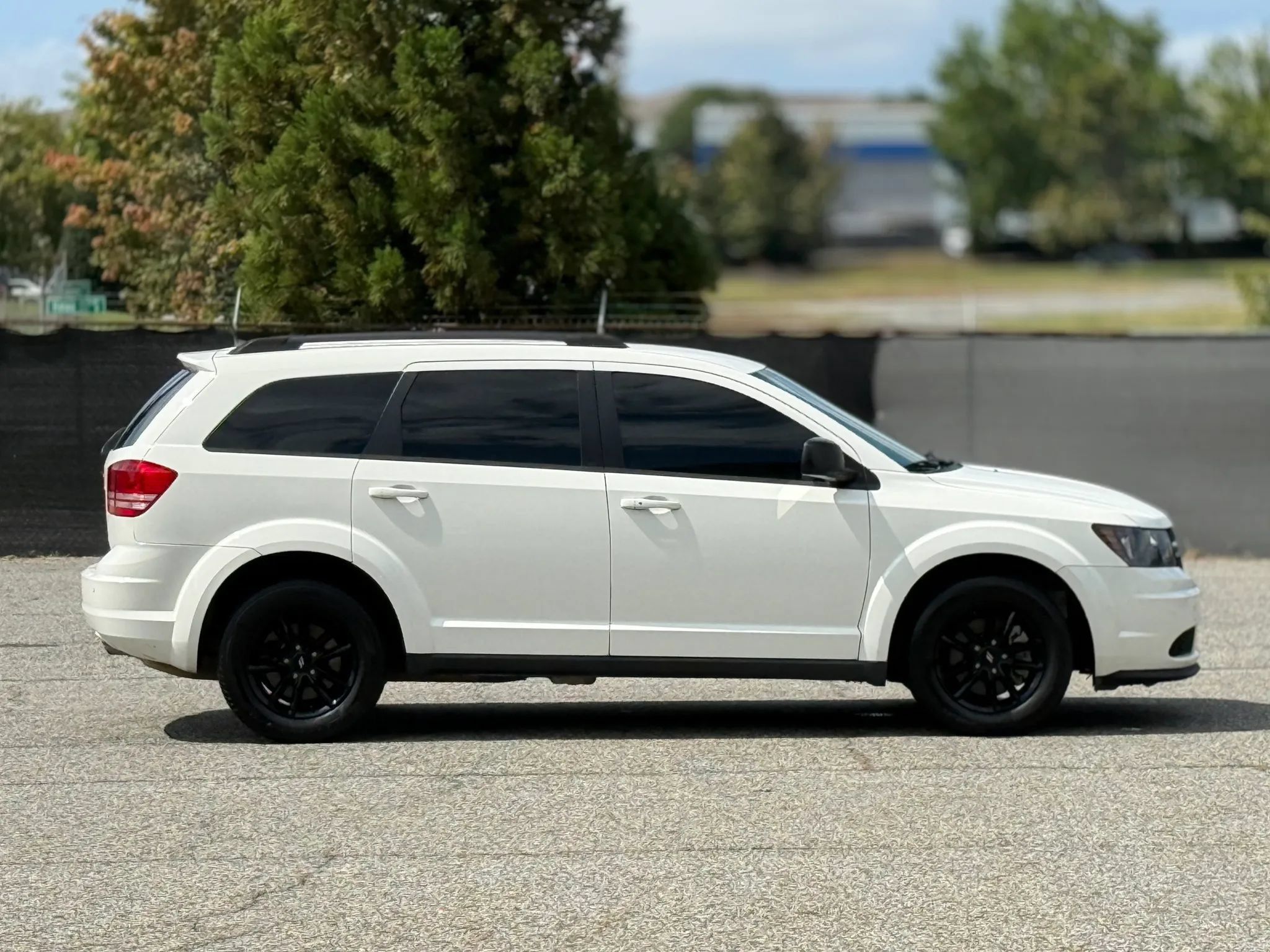 Used 2020 Dodge Journey SE w/ SE Popular Equipment Group FWD image 7