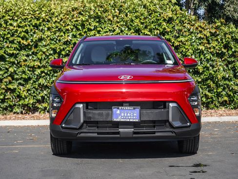 Used 2024 Hyundai Kona SEL w/ Convenience Package AWD/4WD image 2