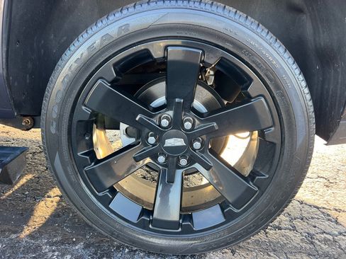 Used 2017 Cadillac Escalade Premium Luxury AWD/4WD image 44