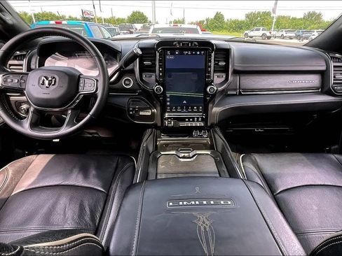 Used 2024 RAM 3500 Limited AWD/4WD image 15