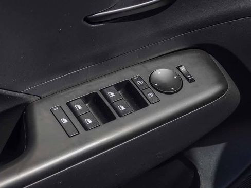 Used 2024 Hyundai Kona SEL FWD image 20